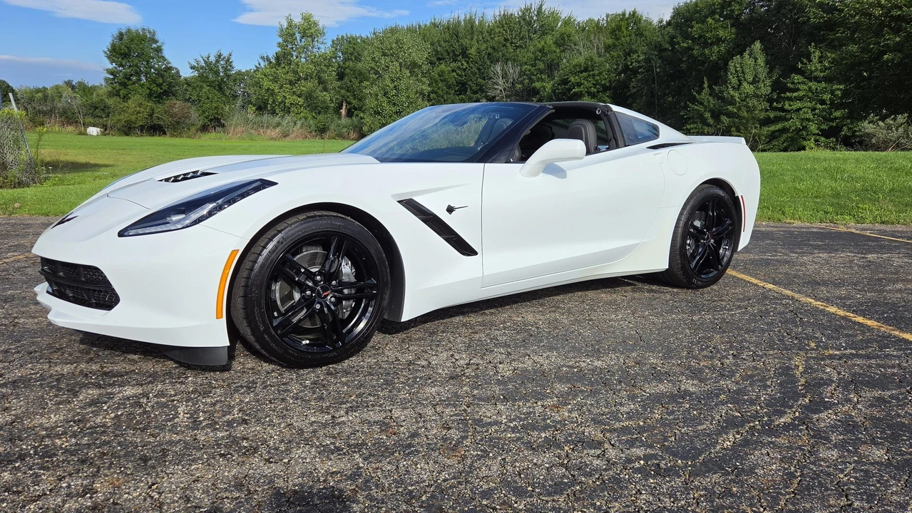 2017 Chevrolet Corvette C7 - Image 4 of 31