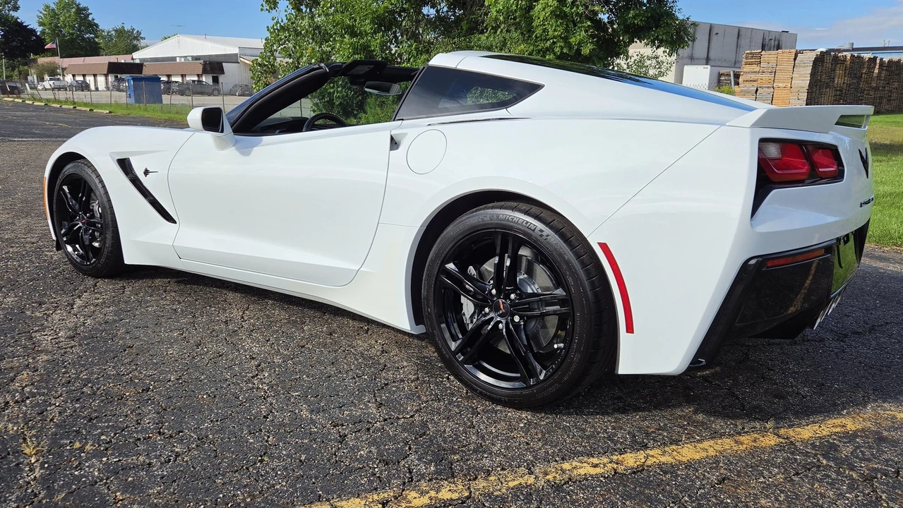 2017 Chevrolet Corvette C7 - Image 14 of 31
