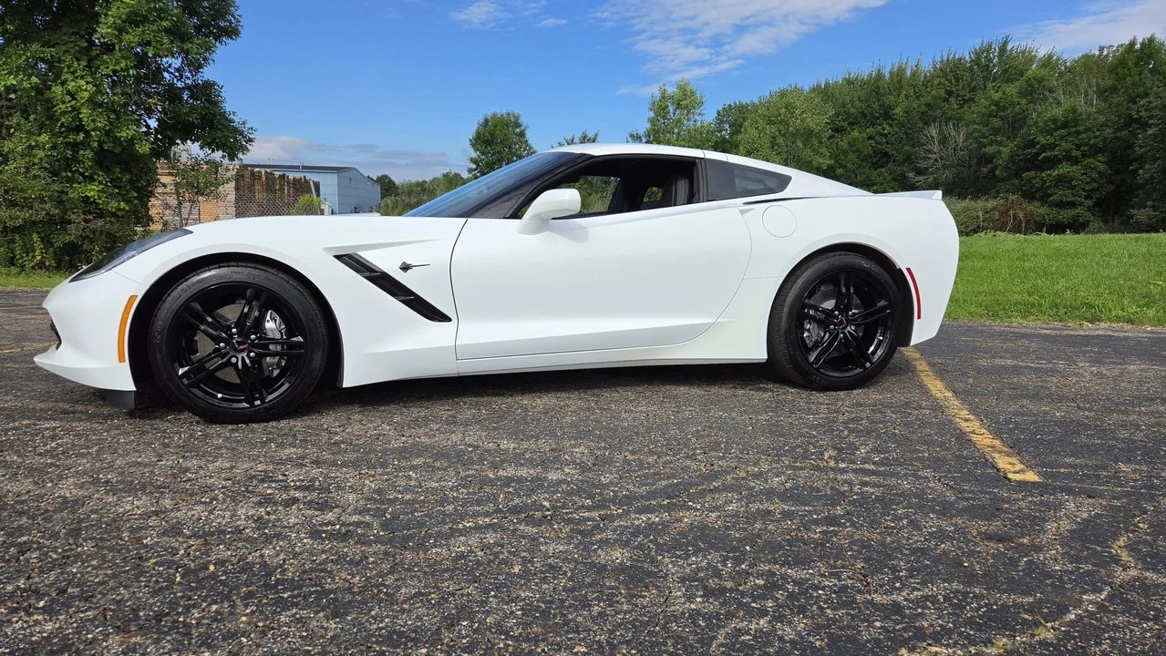 2017 Chevrolet Corvette C7 - Image 17 of 31