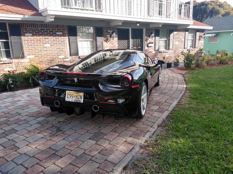 2017 Ferrari 488 GTB - Image 28 of 31