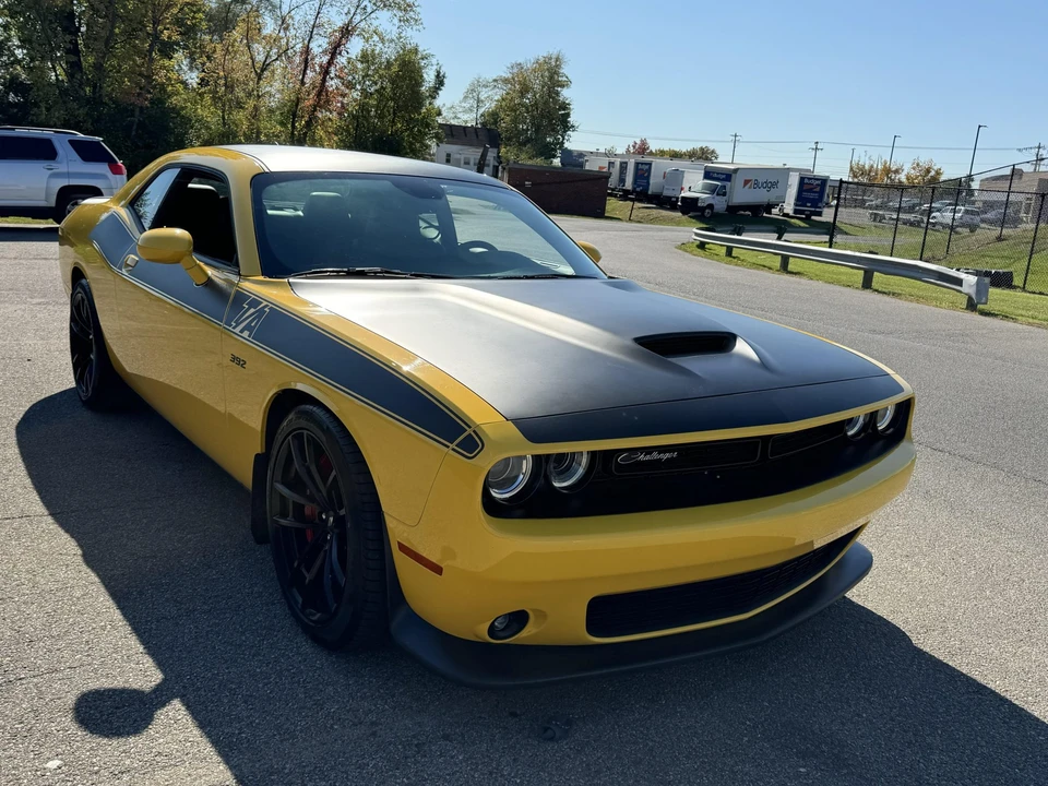 2018 Dodge Challenger SRT8 & 392 3rd Gen - Image 28 of 31