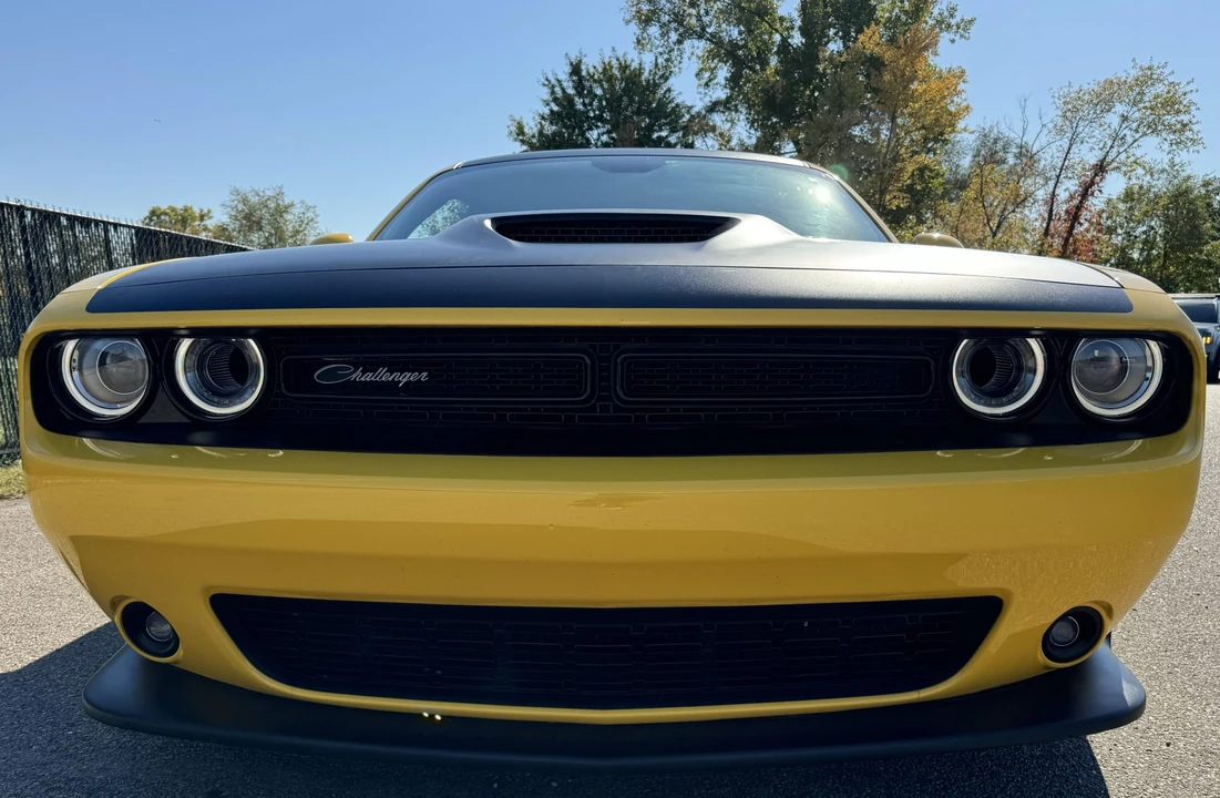 2018 Dodge Challenger SRT8 & 392 3rd Gen - Image 27 of 31