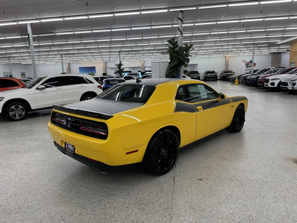 2018 Dodge Challenger SRT8 & 392 3rd Gen - Image 12 of 31