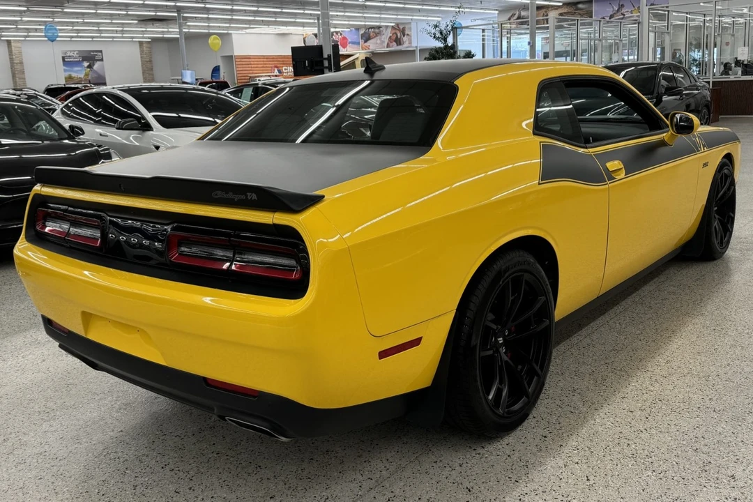 2018 Dodge Challenger SRT8 & 392 3rd Gen - Image 11 of 31