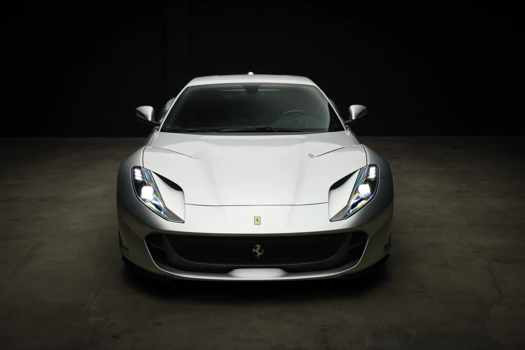 2018 Ferrari 812 Superfast - Image 9 of 31