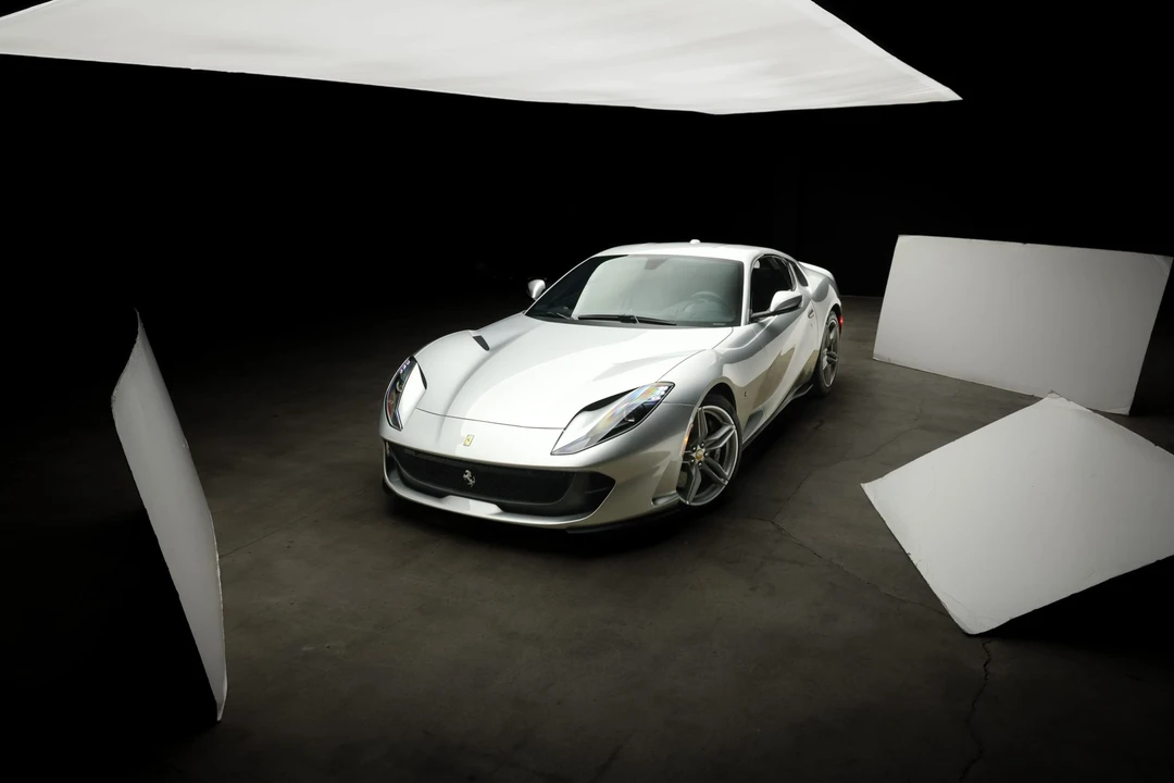 2018 Ferrari 812 Superfast - Image 6 of 31