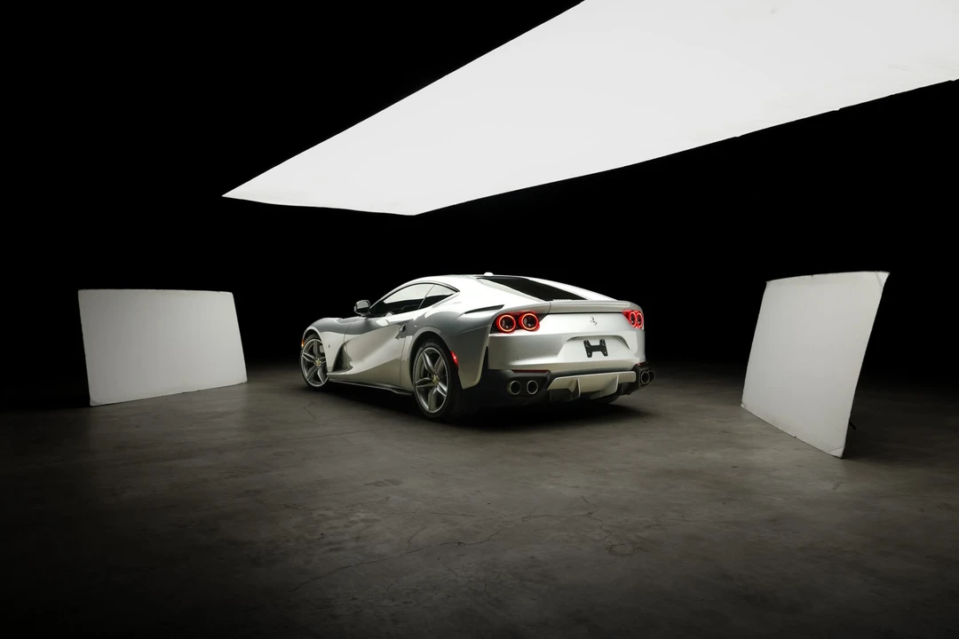 2018 Ferrari 812 Superfast - Image 30 of 31