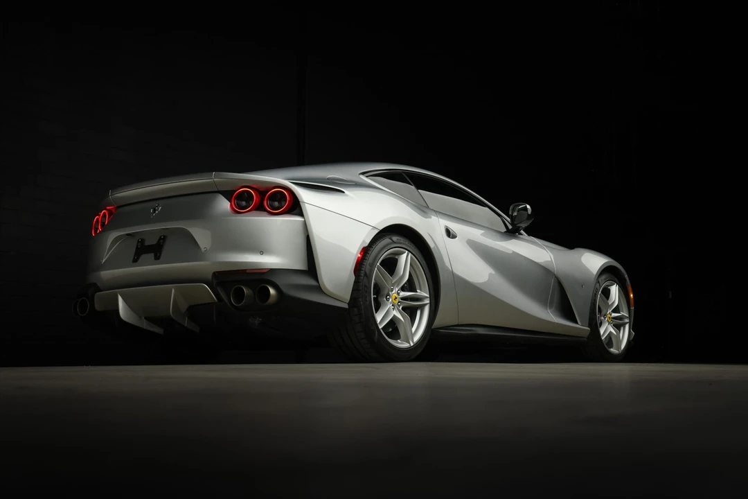 2018 Ferrari 812 Superfast - Image 23 of 31