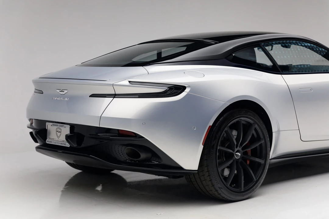 2019 Aston Martin DB11 AMR - Image 17 of 31