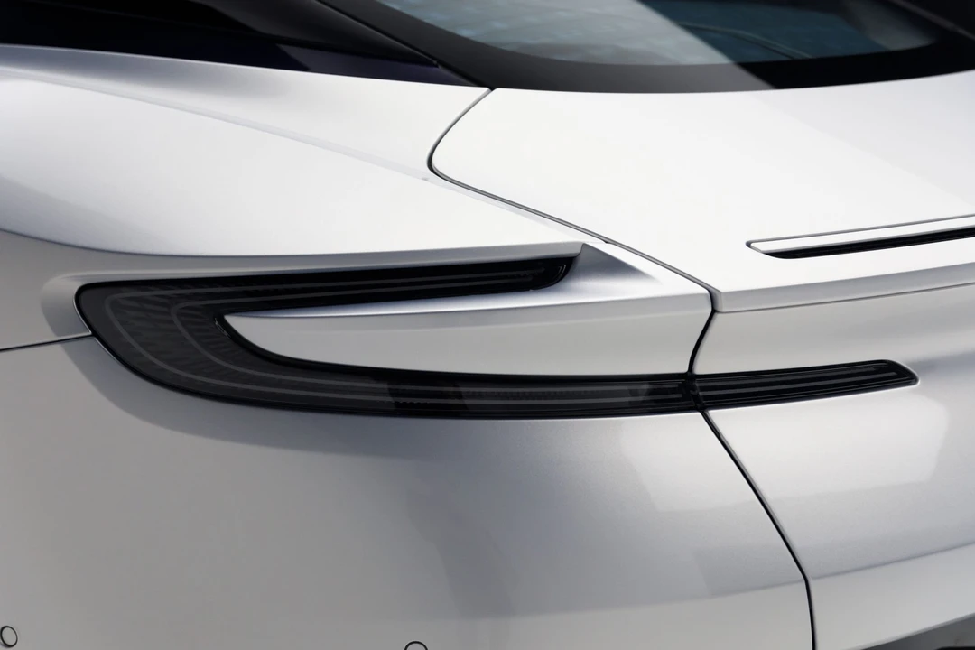 2019 Aston Martin DB11 AMR - Image 29 of 31