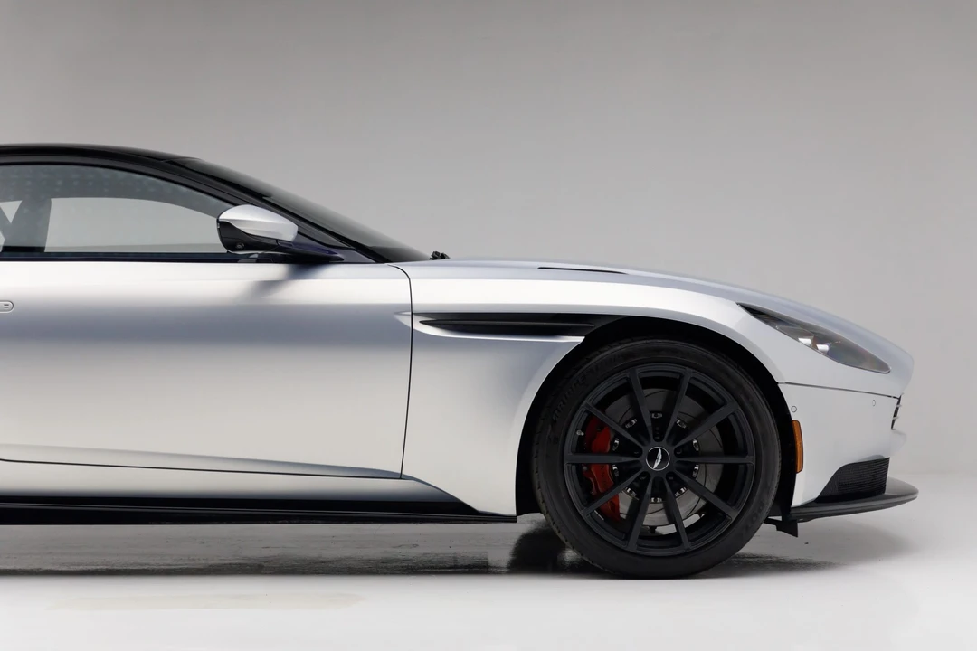 2019 Aston Martin DB11 AMR - Image 12 of 31
