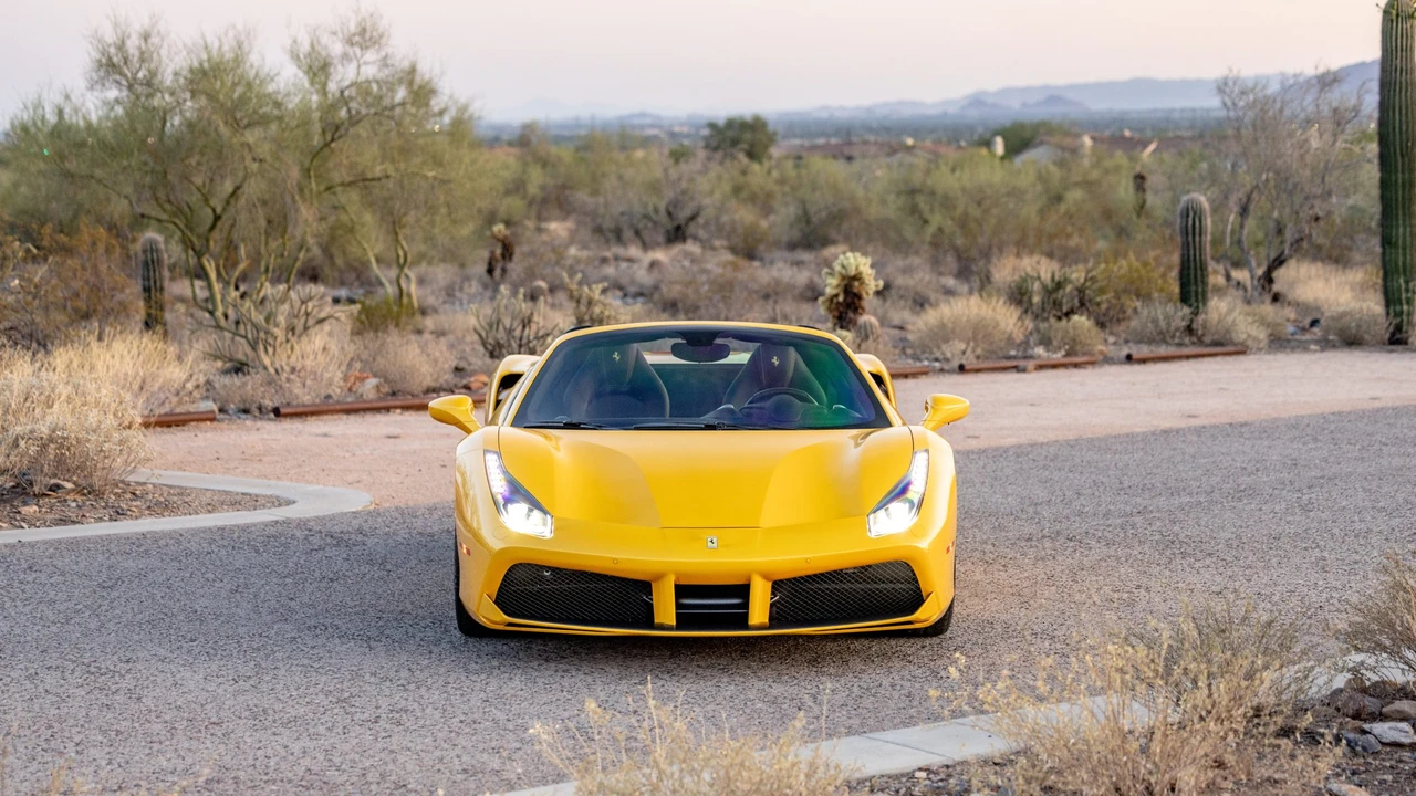2019 Ferrari 488 Spider - Image 14 of 31
