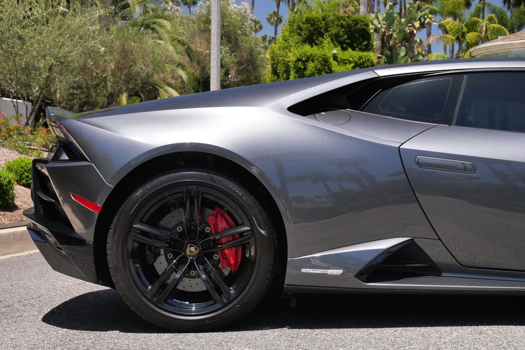 2021 Lamborghini Huracan LP610-2 EVO - Image 14 of 31