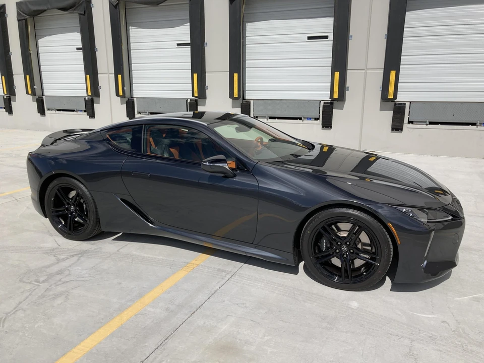 2022 Lexus LC - Image 31 of 31