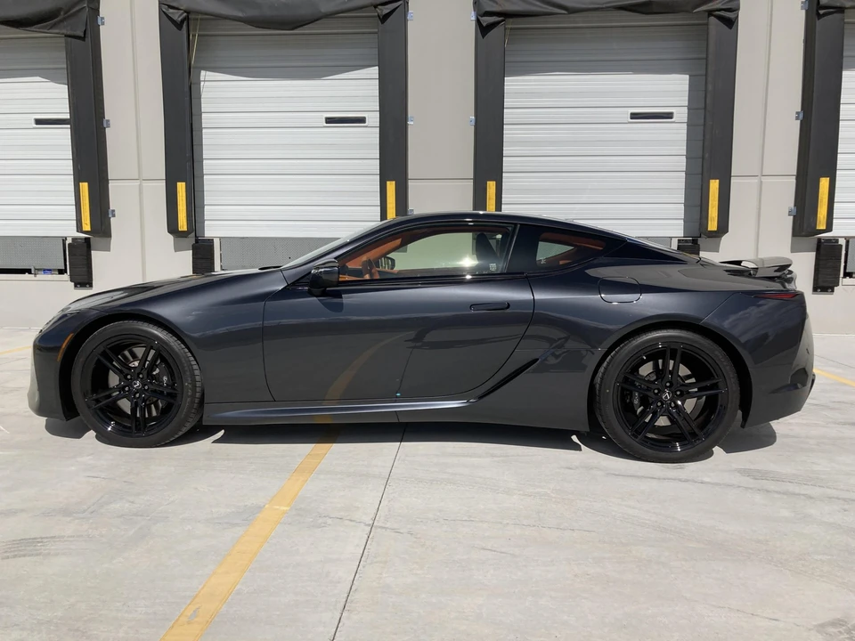 2022 Lexus LC - Image 15 of 31