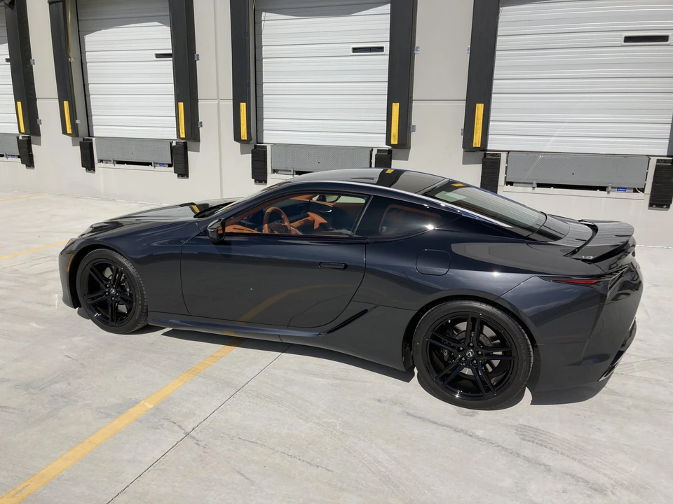 2022 Lexus LC - Image 16 of 31