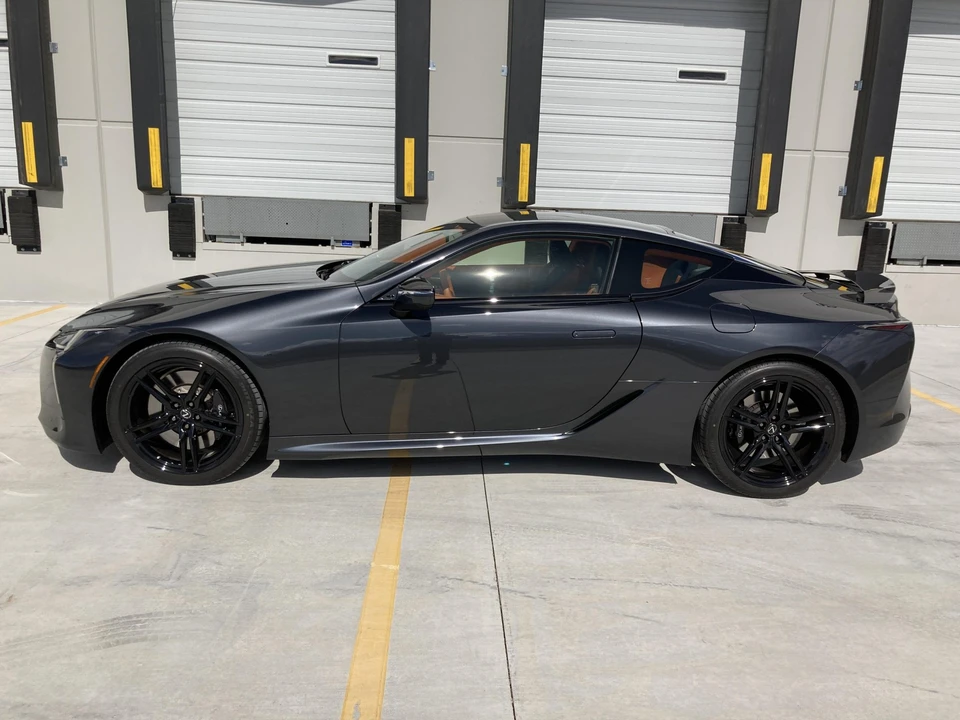 2022 Lexus LC - Image 14 of 31