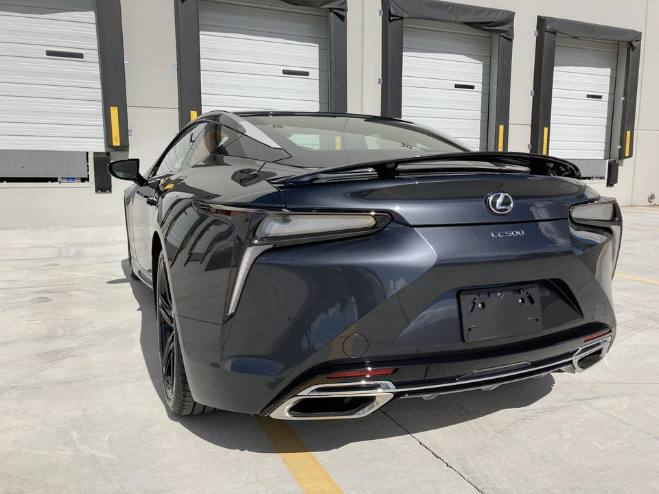 2022 Lexus LC - Image 21 of 31