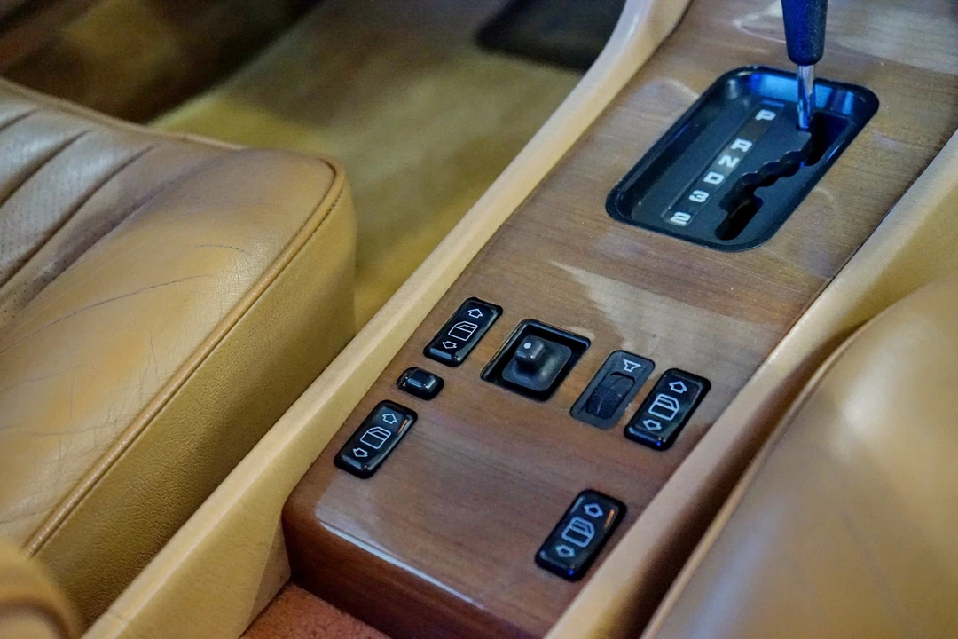 1986 Mercedes-Benz W124 E-Class - Image 30 of 31