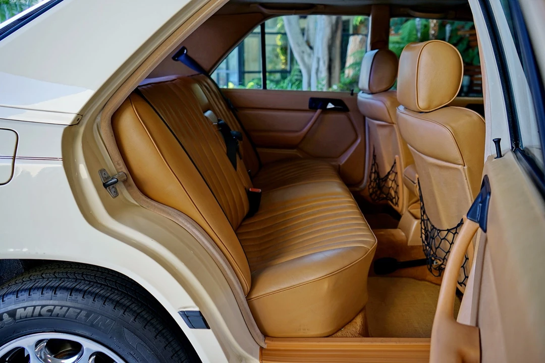 1986 Mercedes-Benz W124 E-Class - Image 27 of 31