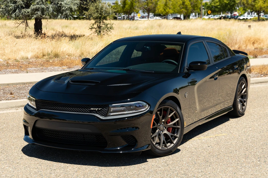 2016 Dodge Charger SRT Hellcat 7th Gen - Image 9 of 31