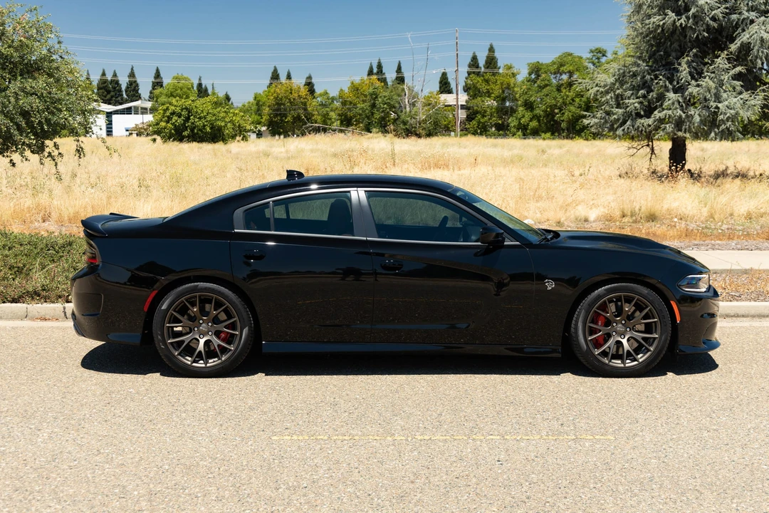 2016 Dodge Charger SRT Hellcat 7th Gen - Image 19 of 31