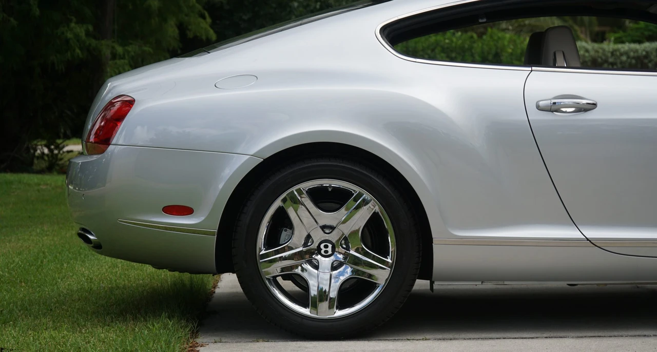 2005 Bentley Continental GT 1st Gen - Image 14 of 31