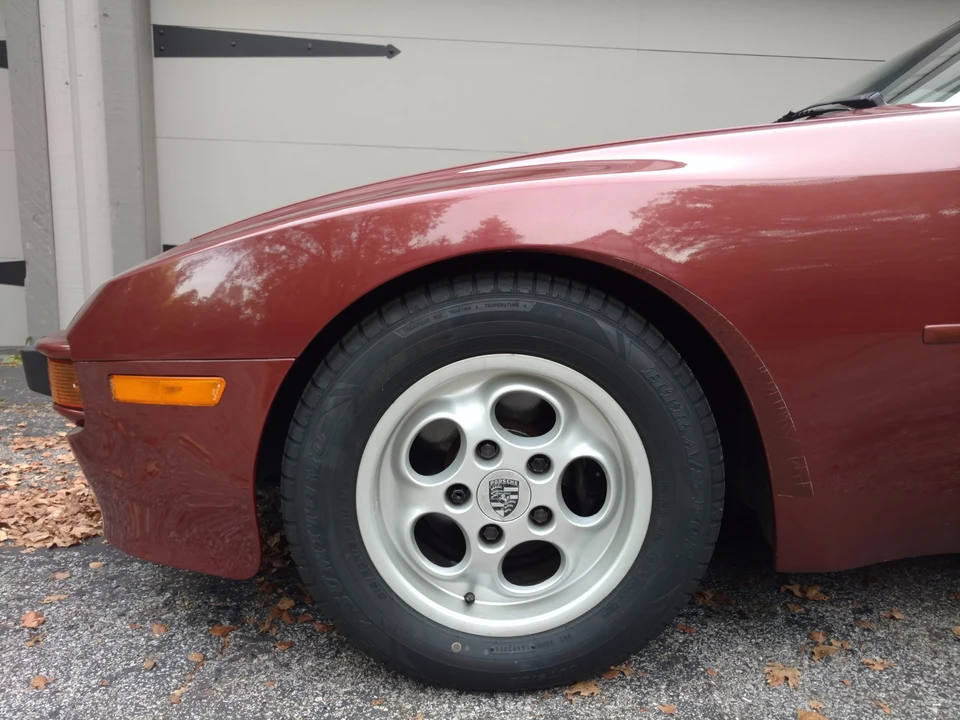 1985 Porsche 944 - Image 21 of 31
