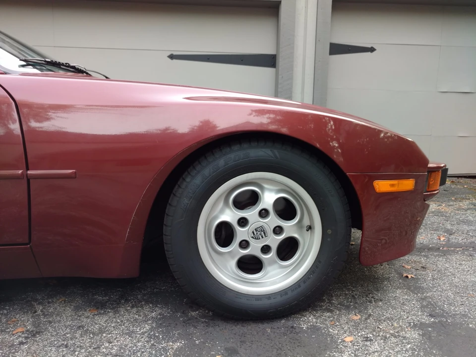 1985 Porsche 944 - Image 11 of 31