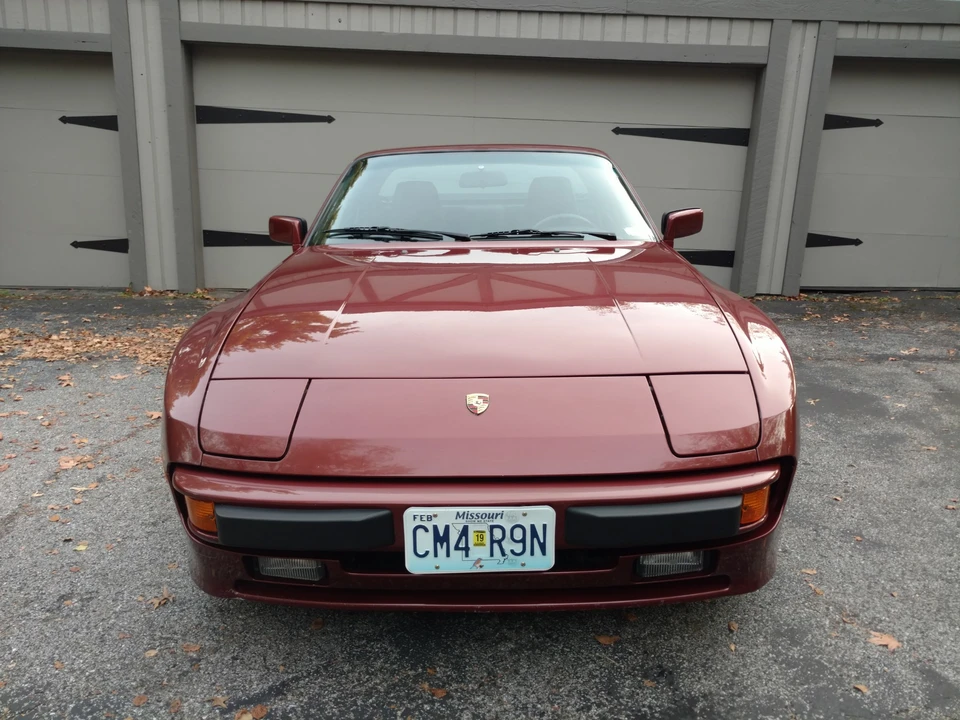 1985 Porsche 944 - Image 5 of 31