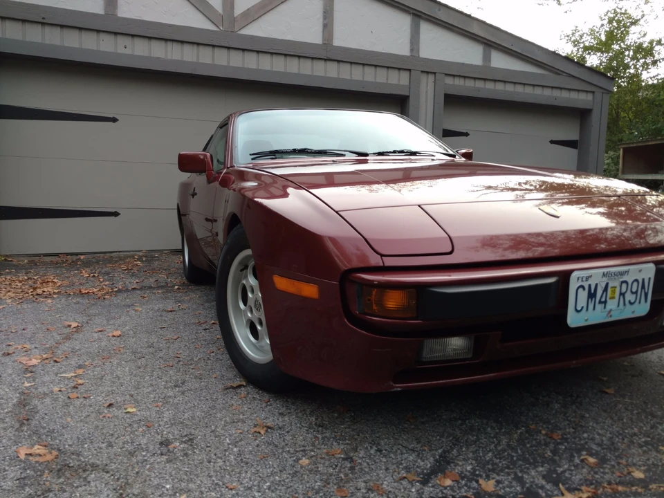 1985 Porsche 944 - Image 8 of 31