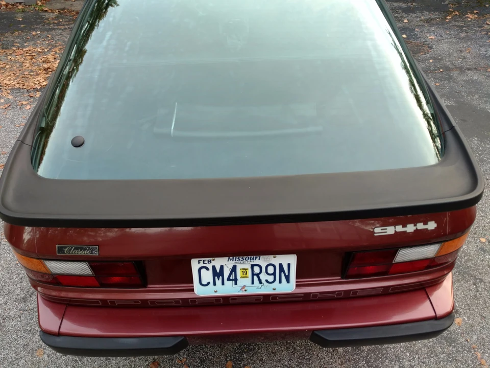1985 Porsche 944 - Image 16 of 31