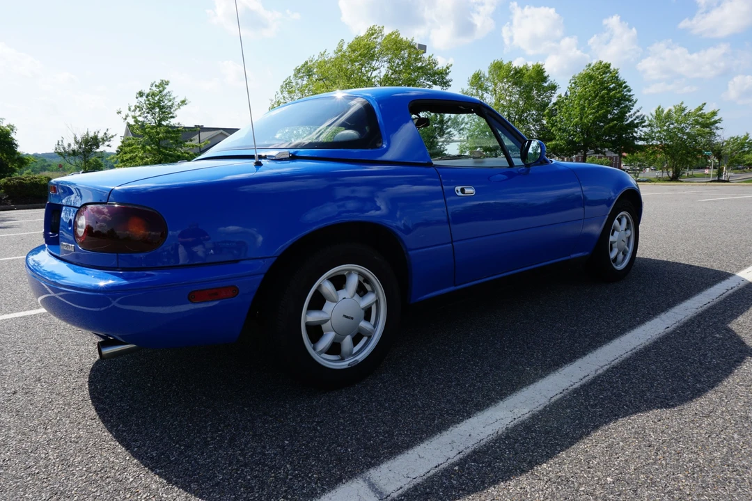 1990 Mazda NA MX-5 Miata - Image 13 of 31