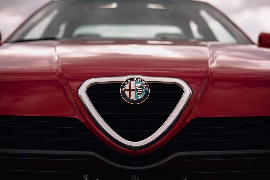 1995 Alfa Romeo 164 Quadrifoglio Verde - Image 14 of 31