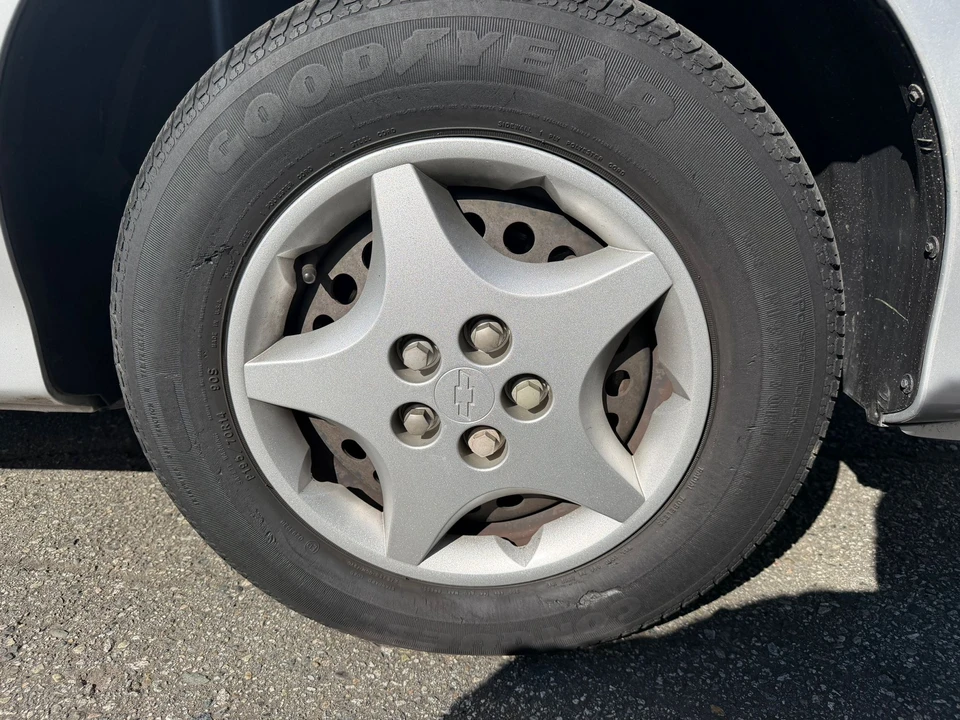 2001 Chevrolet Cavalier - Image 22 of 31