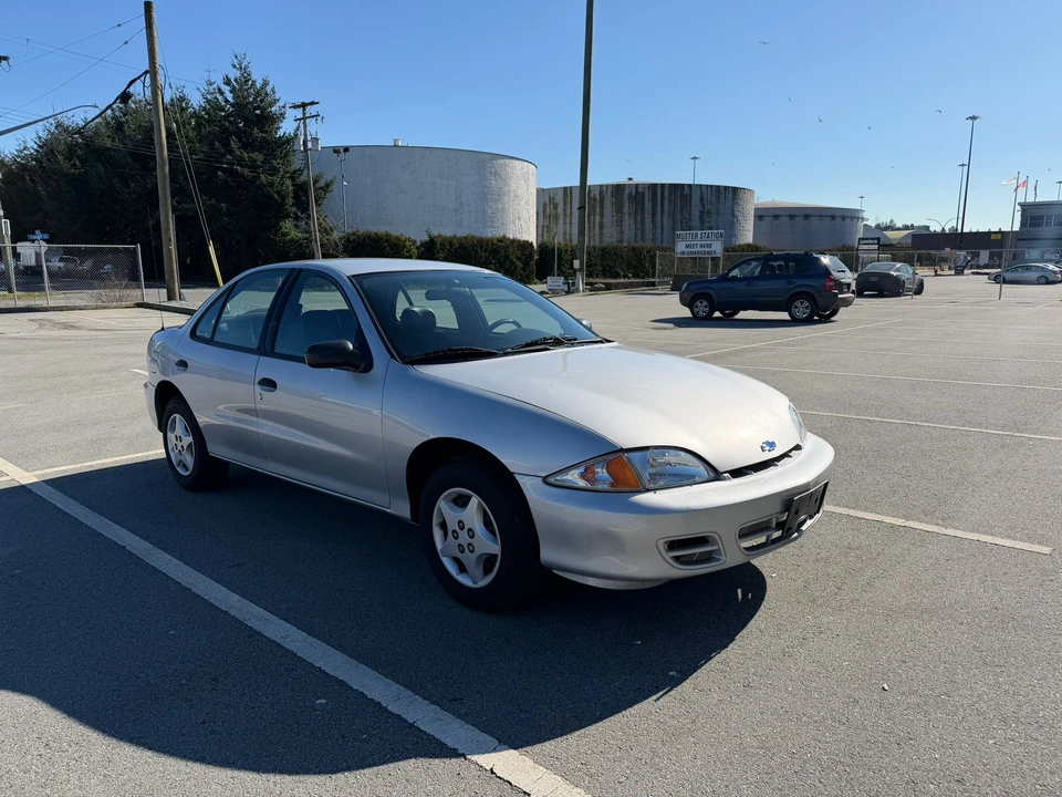 2001 Chevrolet Cavalier - Image 3 of 31