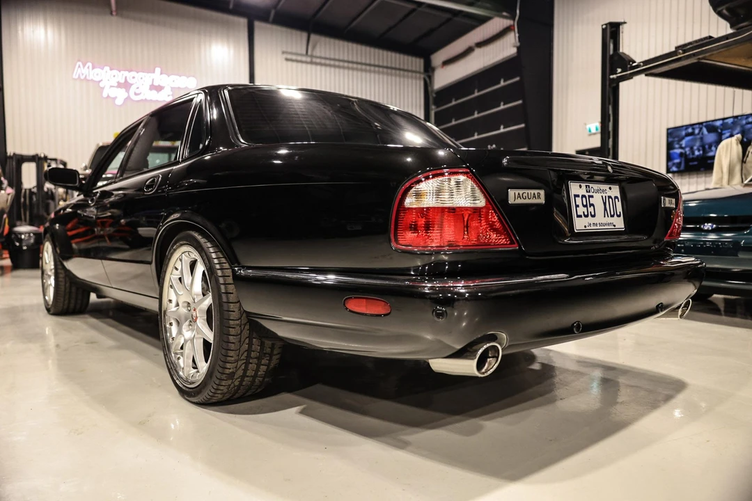 2002 Jaguar X308 XJR - Image 8 of 31