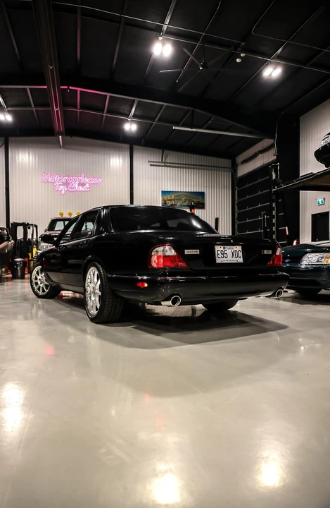 2002 Jaguar X308 XJR - Image 7 of 31
