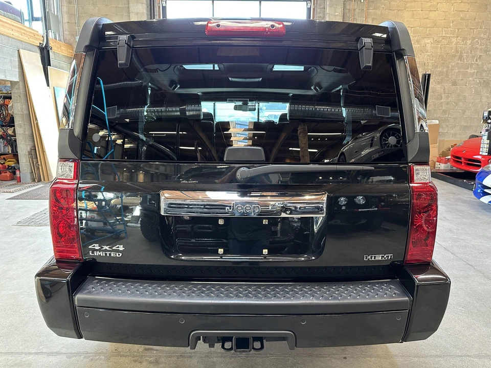 2010 Jeep Commander - Image 8 of 31