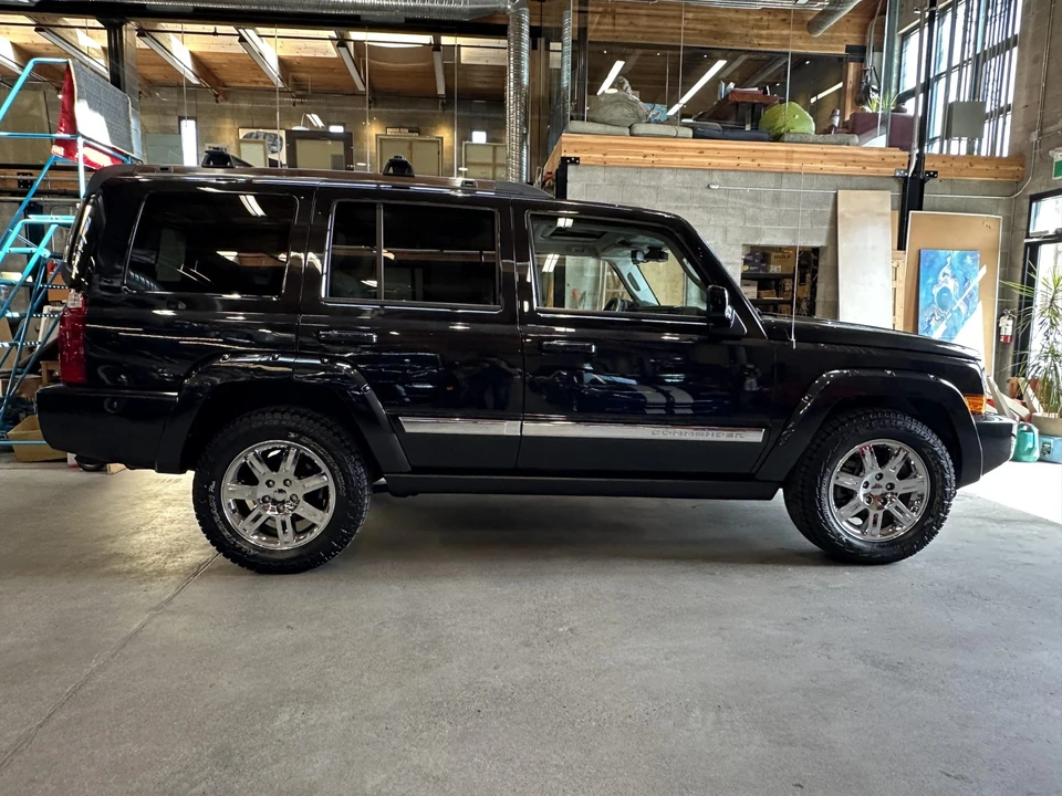 2010 Jeep Commander - Image 5 of 31