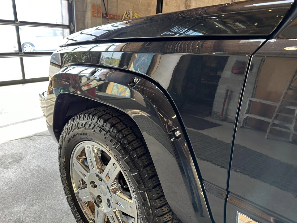 2010 Jeep Commander - Image 25 of 31