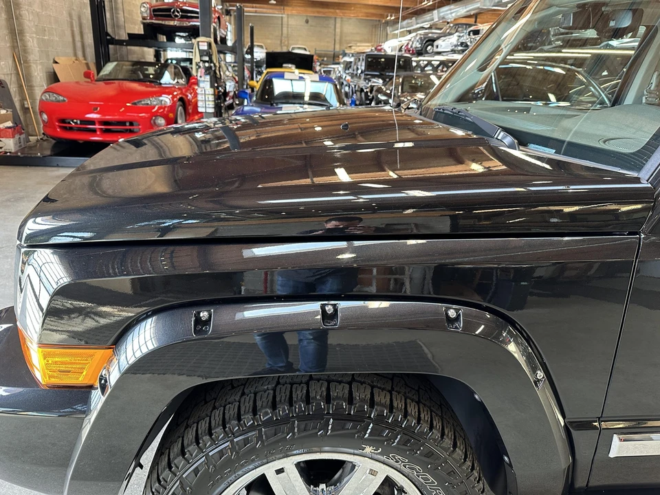 2010 Jeep Commander - Image 29 of 31