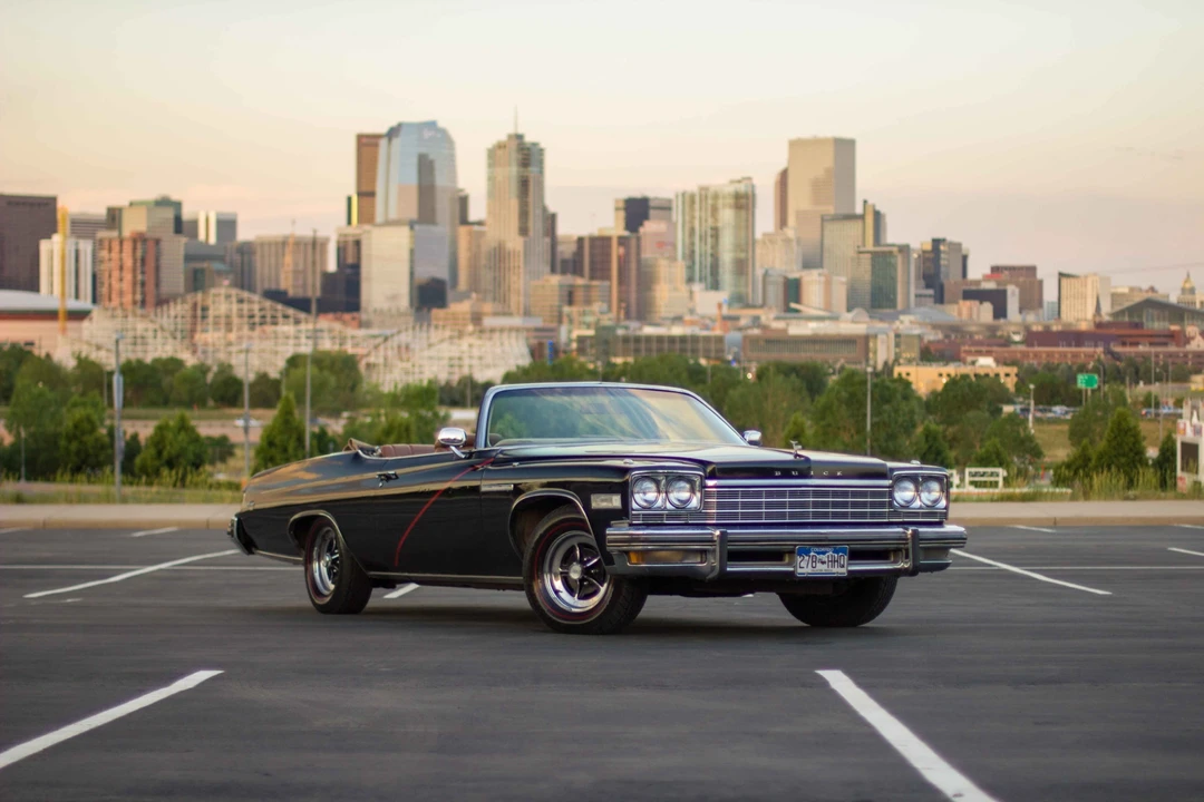 1975 Buick LeSabre - Image 10 of 31