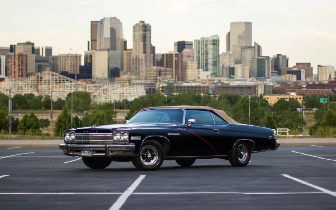 1975 Buick LeSabre - Image 17 of 31