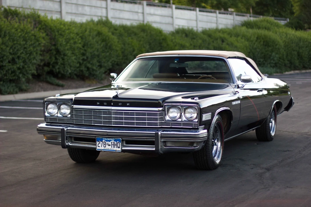 1975 Buick LeSabre - Image 18 of 31