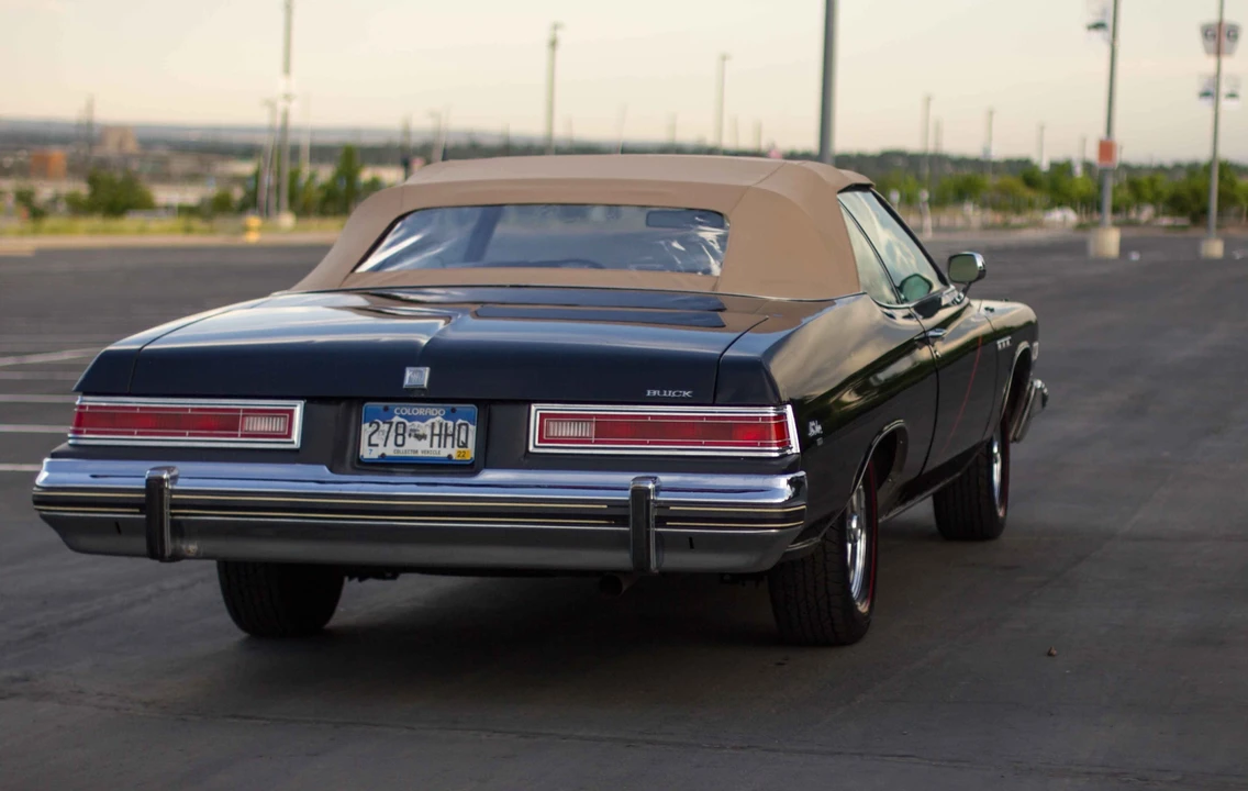 1975 Buick LeSabre - Image 13 of 31