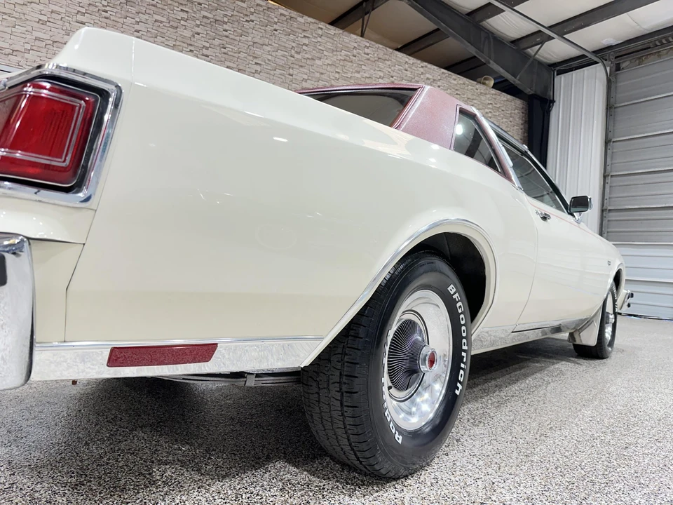 1978 Chrysler LeBaron - Image 26 of 31
