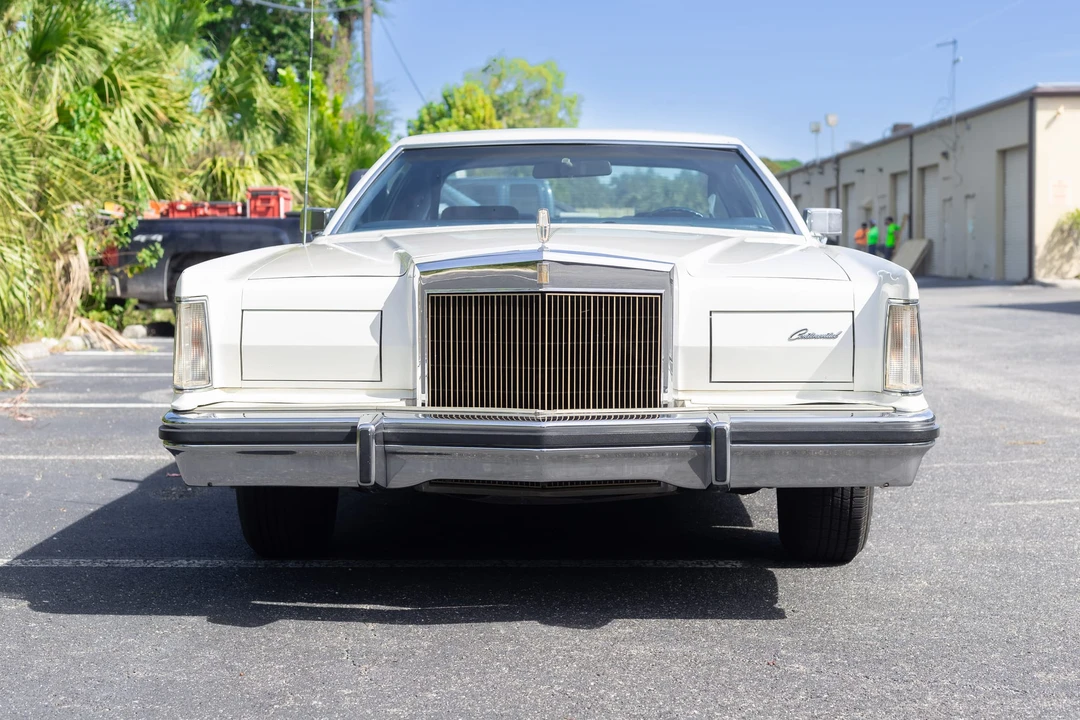 1979 Lincoln Continental Mark V - Image 2 of 31