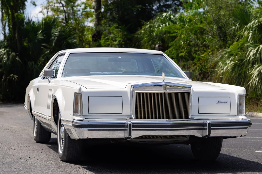 1979 Lincoln Continental Mark V - Image 4 of 31