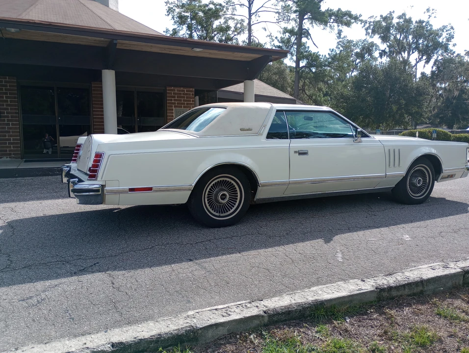 1979 Lincoln Continental Mark V - Image 14 of 31